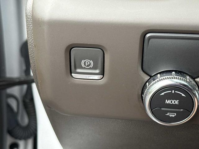 used 2023 GMC Sierra 1500 car, priced at $43,325