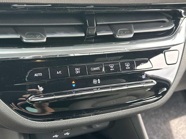 new 2025 Buick Envista car, priced at $31,290