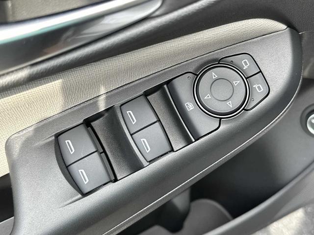 new 2025 Buick Envista car, priced at $31,290