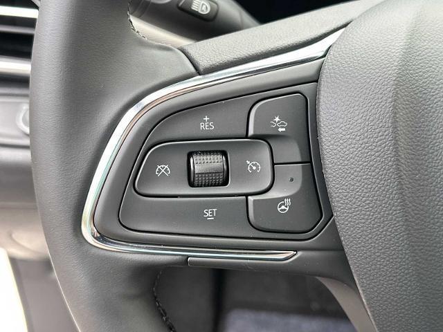 new 2025 Buick Envista car, priced at $31,290