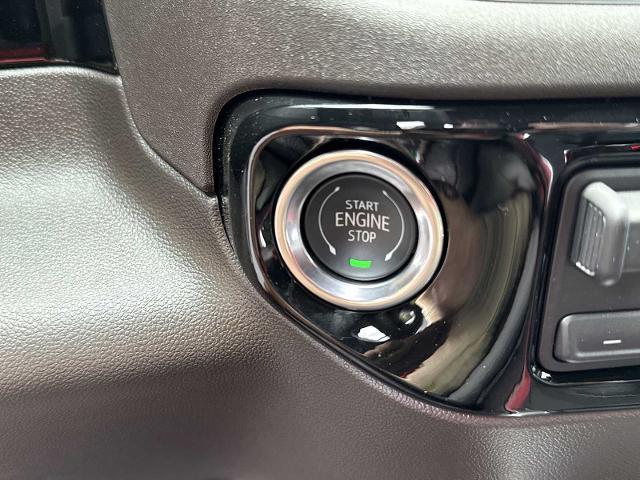 new 2025 GMC Sierra 1500 car, priced at $57,170