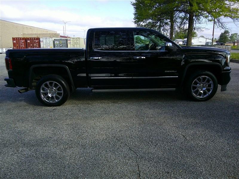 used 2018 GMC Sierra 1500 car, priced at $34,980