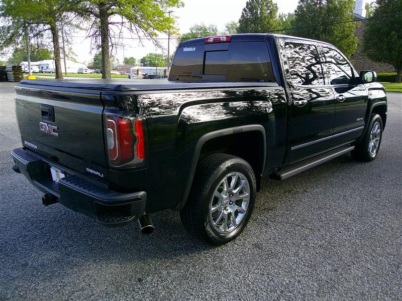 used 2018 GMC Sierra 1500 car, priced at $34,980