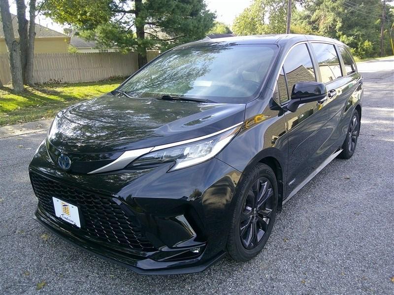 used 2021 Toyota Sienna car, priced at $37,980