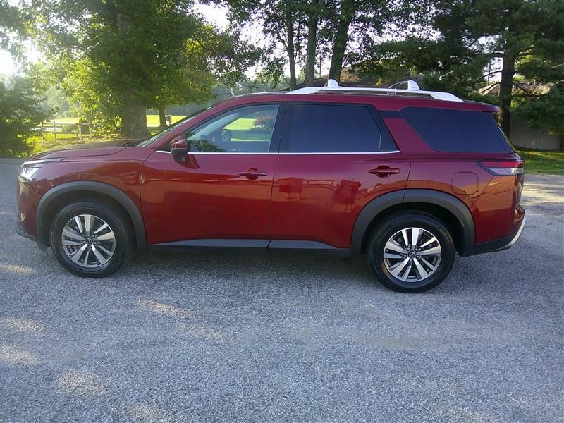 used 2023 Nissan Pathfinder car, priced at $36,980