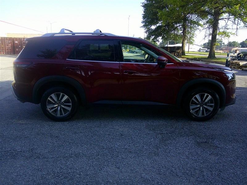 used 2023 Nissan Pathfinder car, priced at $36,980