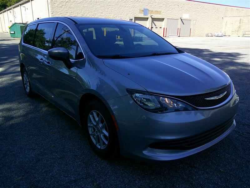 used 2017 Chrysler Pacifica car, priced at $13,980