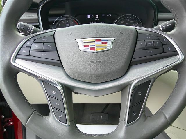 used 2021 Cadillac XT5 car, priced at $28,980