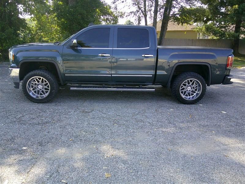 used 2017 GMC Sierra 1500 car, priced at $32,980