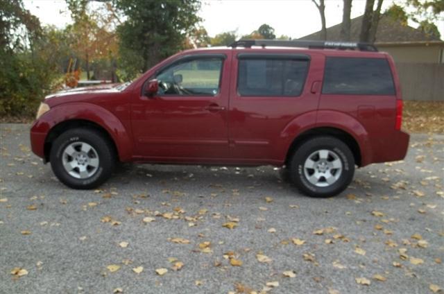 used 2006 Nissan Pathfinder car, priced at $5,980