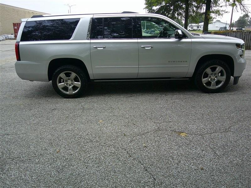 used 2019 Chevrolet Suburban car, priced at $32,980