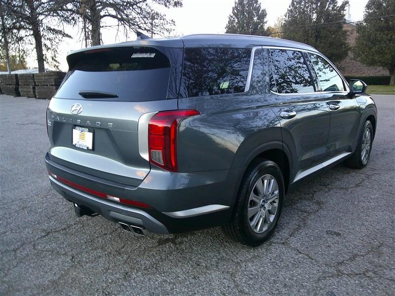 used 2024 Hyundai Palisade car, priced at $35,980