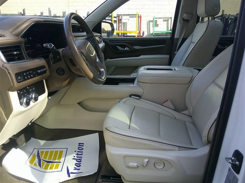 used 2022 GMC Yukon XL car, priced at $49,980
