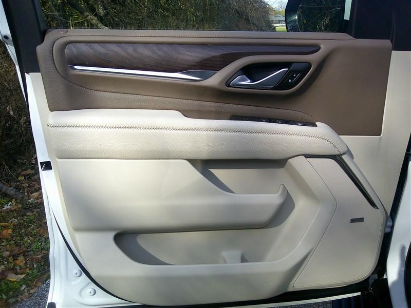 used 2022 GMC Yukon XL car, priced at $49,980