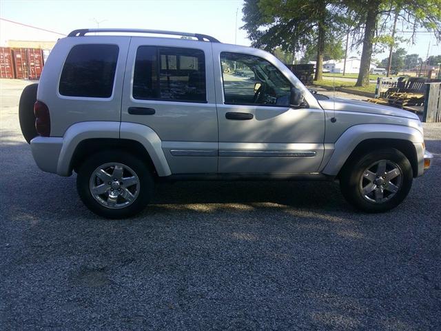 used 2005 Jeep Liberty car