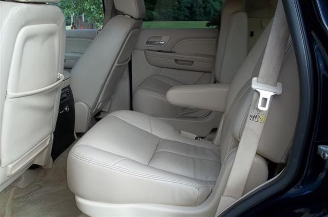 used 2007 Cadillac Escalade car, priced at $6,980