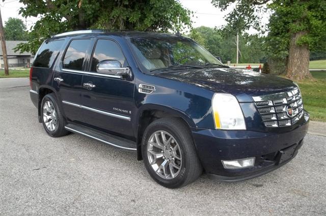 used 2007 Cadillac Escalade car, priced at $6,980