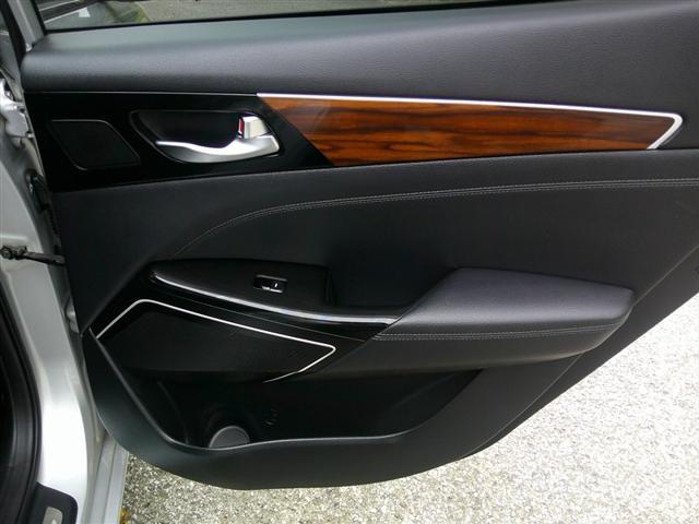 used 2018 Kia Cadenza car, priced at $15,980