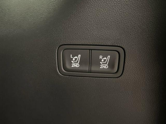 used 2024 Hyundai Santa Fe car, priced at $34,125