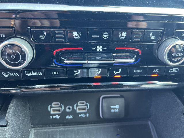 used 2021 Jeep Grand Cherokee L car, priced at $31,995