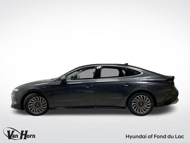 new 2025 Hyundai Sonata Hybrid car, priced at $38,000