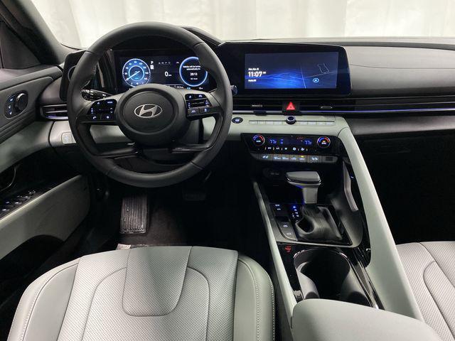 new 2025 Hyundai Elantra car, priced at $30,502