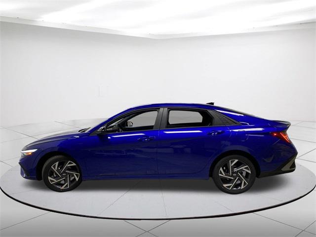 new 2025 Hyundai Elantra car, priced at $27,702