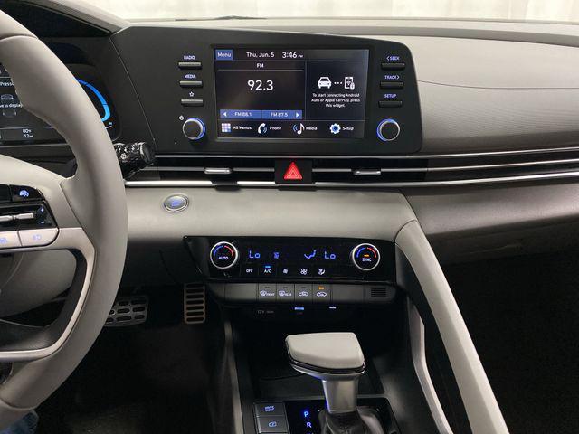 new 2025 Hyundai Elantra car, priced at $24,076