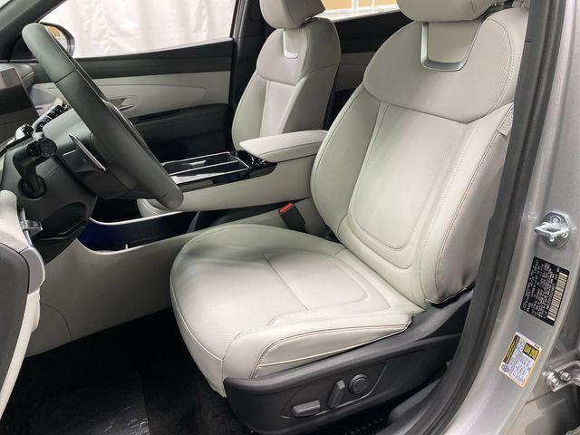 new 2025 Hyundai TUCSON Hybrid car, priced at $42,405