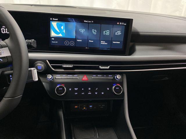 new 2025 Hyundai Sonata Hybrid car, priced at $30,688