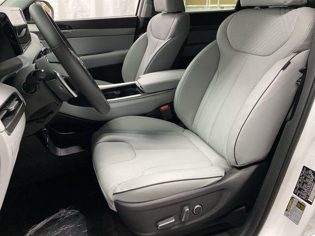 new 2025 Hyundai Palisade car, priced at $42,701
