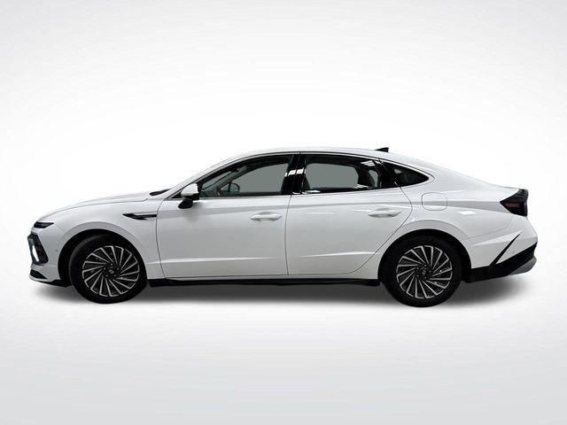 used 2025 Hyundai Sonata Hybrid car, priced at $29,685