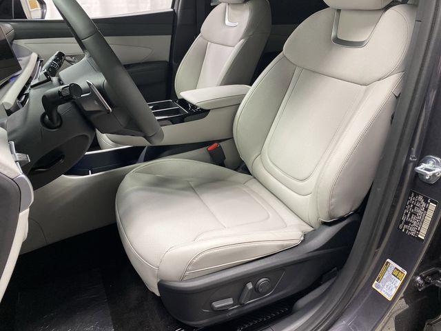new 2025 Hyundai TUCSON Hybrid car, priced at $42,495