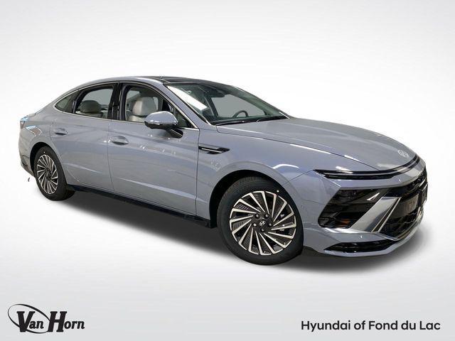 new 2025 Hyundai Sonata Hybrid car, priced at $38,121
