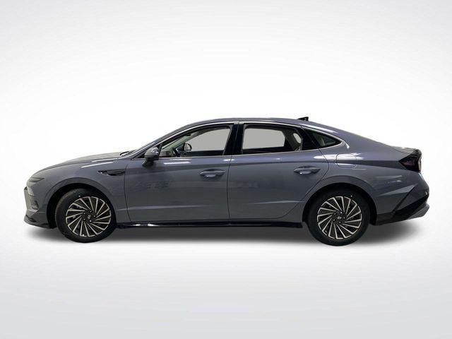 new 2025 Hyundai Sonata Hybrid car, priced at $38,121