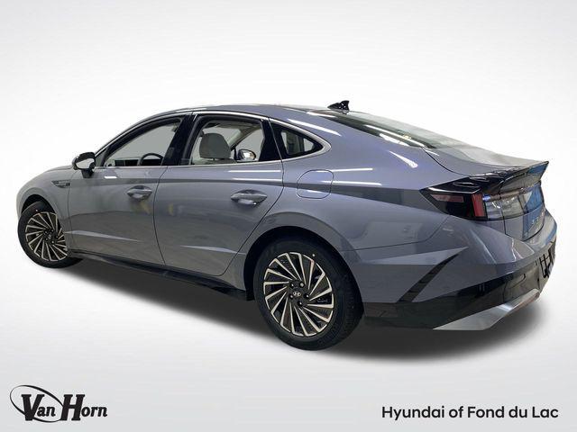 new 2025 Hyundai Sonata Hybrid car, priced at $38,121