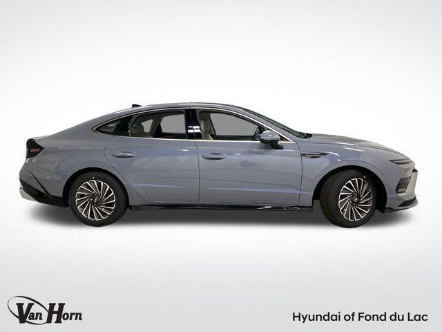 new 2025 Hyundai Sonata Hybrid car, priced at $38,121