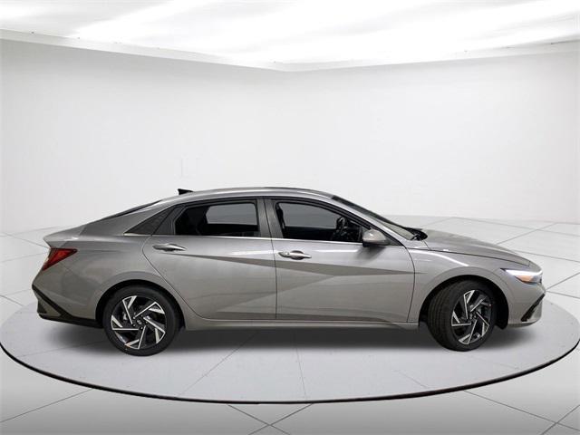 new 2025 Hyundai Elantra car, priced at $26,193