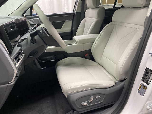 new 2025 Hyundai Santa Fe car, priced at $40,536