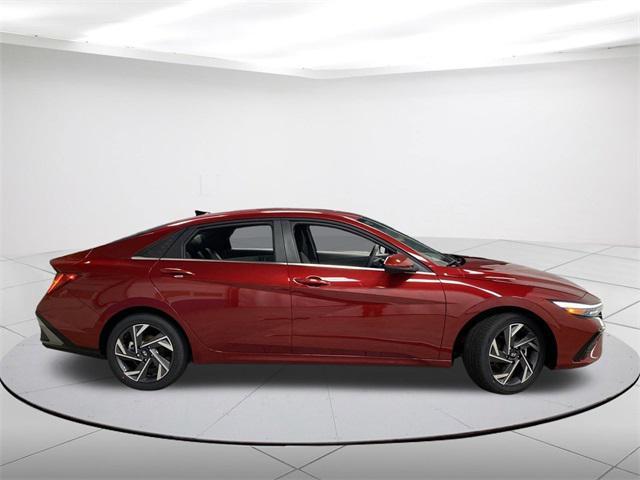 new 2025 Hyundai Elantra car, priced at $26,644