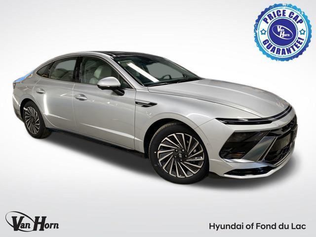 new 2025 Hyundai Sonata Hybrid car, priced at $37,875