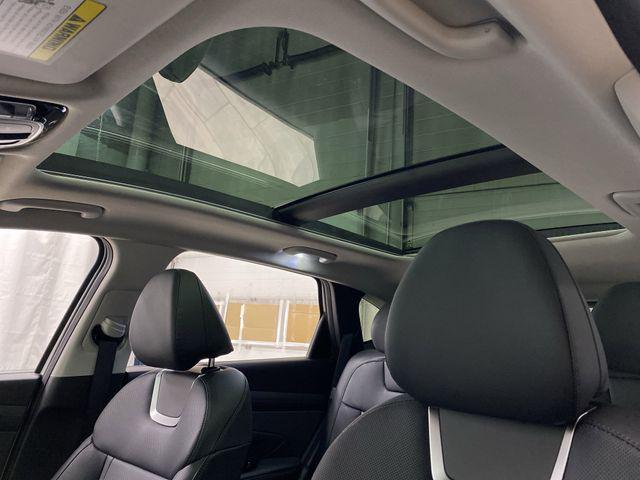 new 2025 Hyundai TUCSON Hybrid car, priced at $42,895
