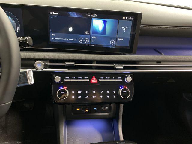 new 2025 Hyundai TUCSON Hybrid car, priced at $42,895