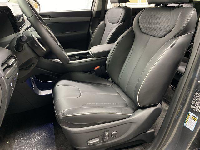 new 2025 Hyundai Palisade car, priced at $45,203