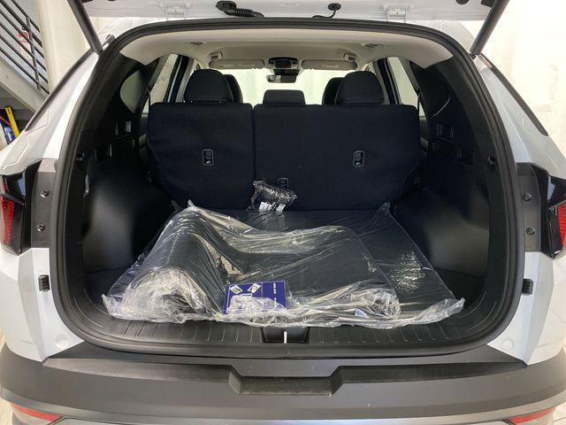 new 2025 Hyundai TUCSON Hybrid car, priced at $35,000