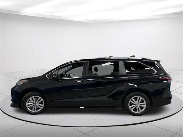 used 2022 Toyota Sienna car, priced at $45,885
