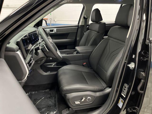 used 2025 Hyundai Santa Fe car, priced at $31,995