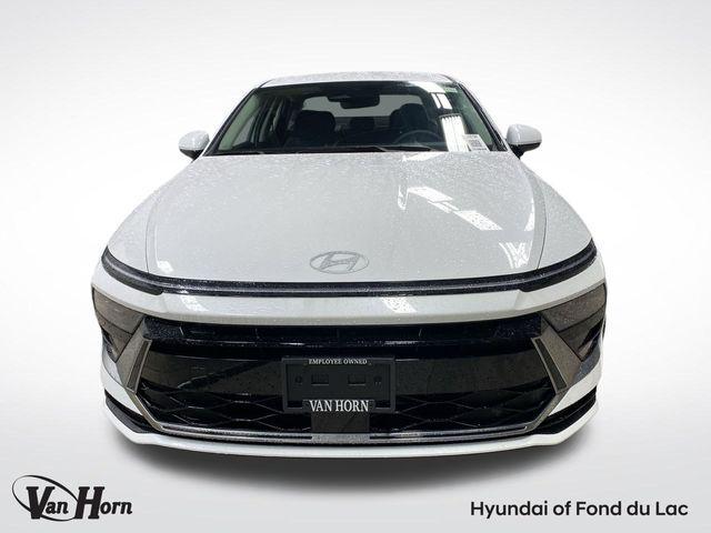new 2025 Hyundai Sonata Hybrid car, priced at $32,404