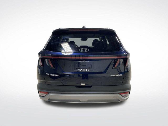 new 2025 Hyundai TUCSON Hybrid car, priced at $37,040