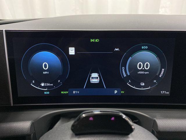 new 2025 Hyundai TUCSON Hybrid car, priced at $37,040